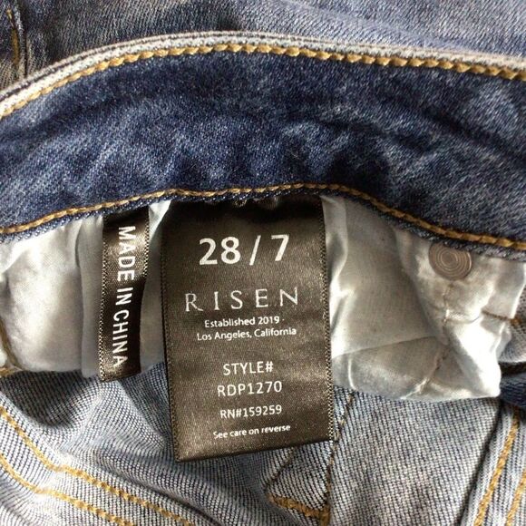 Women’s Risen Medium Wash High Rise Ankle Length‎ Distressed Jeans Size 28 - Picture 6 of 7